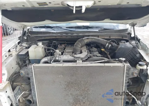 2018 Nissan Titan Xd Sv Diesel z USA, uszkodzony, nr VIN 1N6BA1F41JN526144